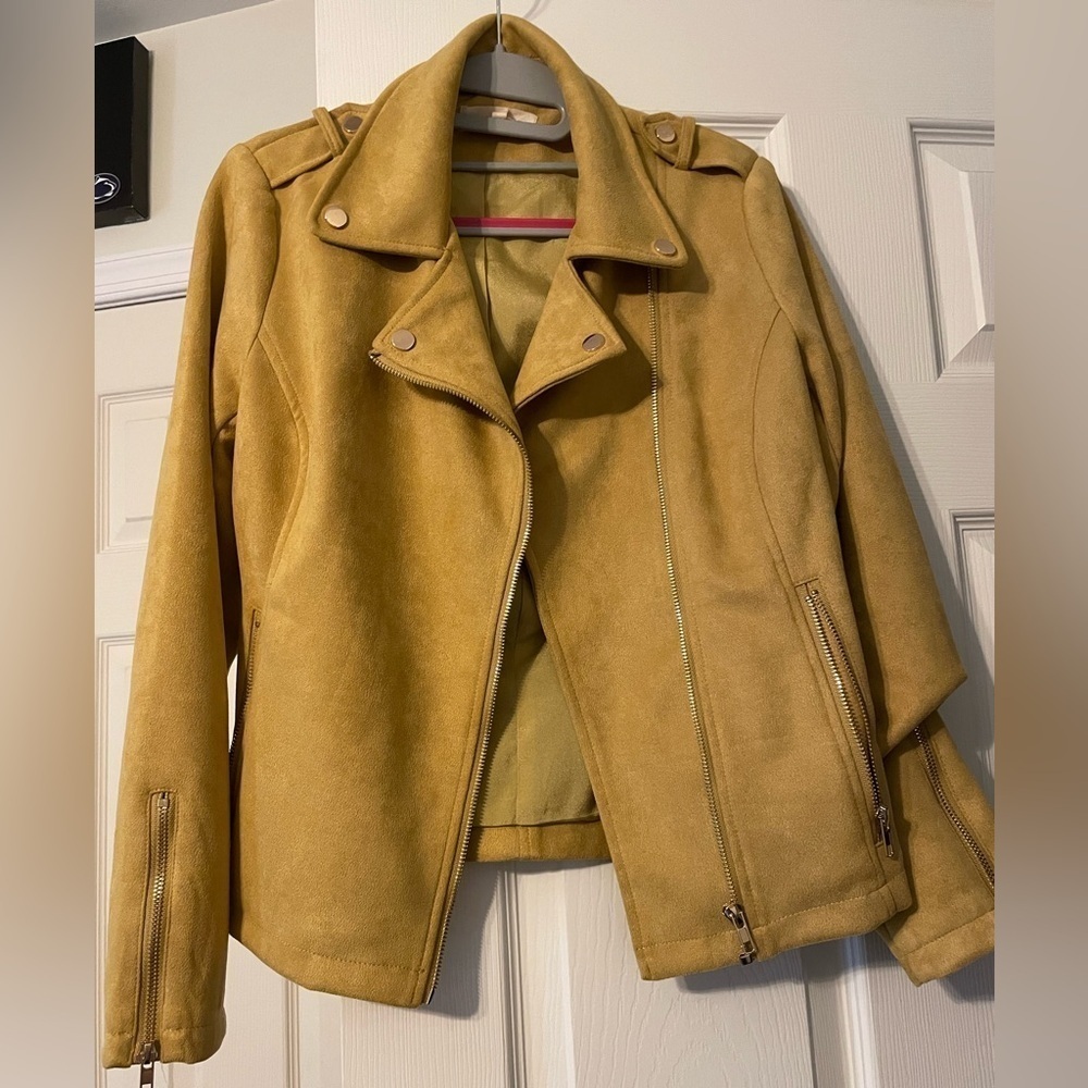 Solitaire Faux Suede Jacket Size SM